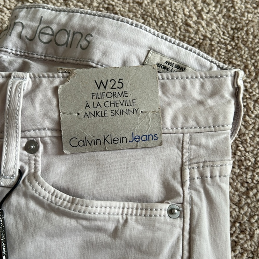 Calvin Klein Jeans - Picture 4 of 6
